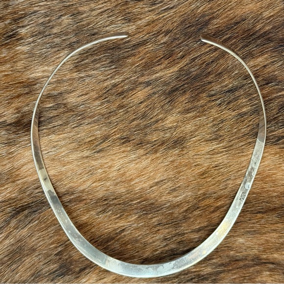 Beautiful Vintage Sterling Silver Torque/Choker Necklace - Picture 4 of 4